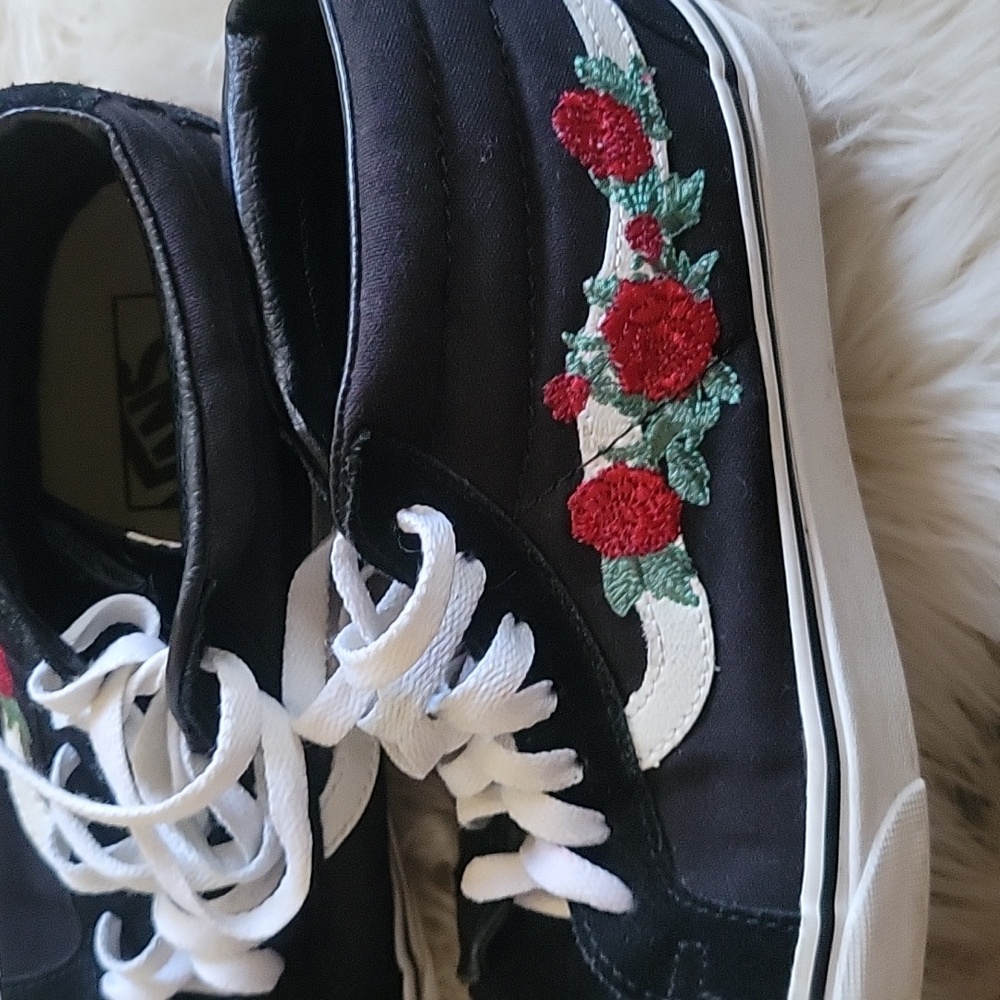 Vans Women's Black and Red Floral High-Top Sneakers - Picture 7 of 7